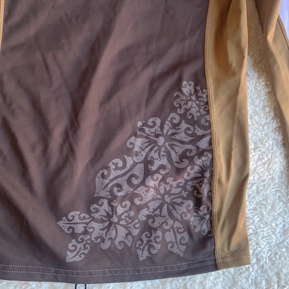 Tilos Rashguard Top - Picture 3 of 7